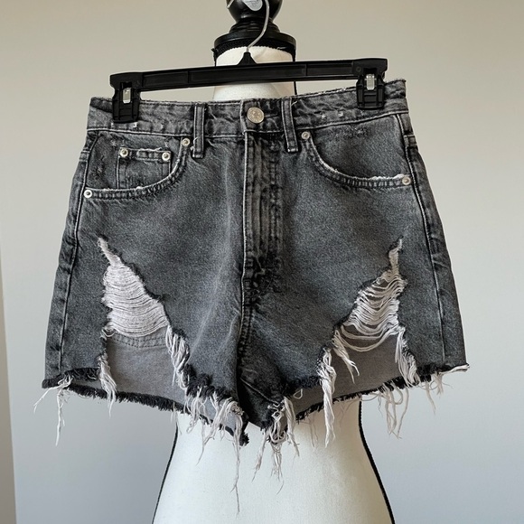 Zara high rise shorts with distressing size 2 festival denim jean casual summer - Picture 1 of 10